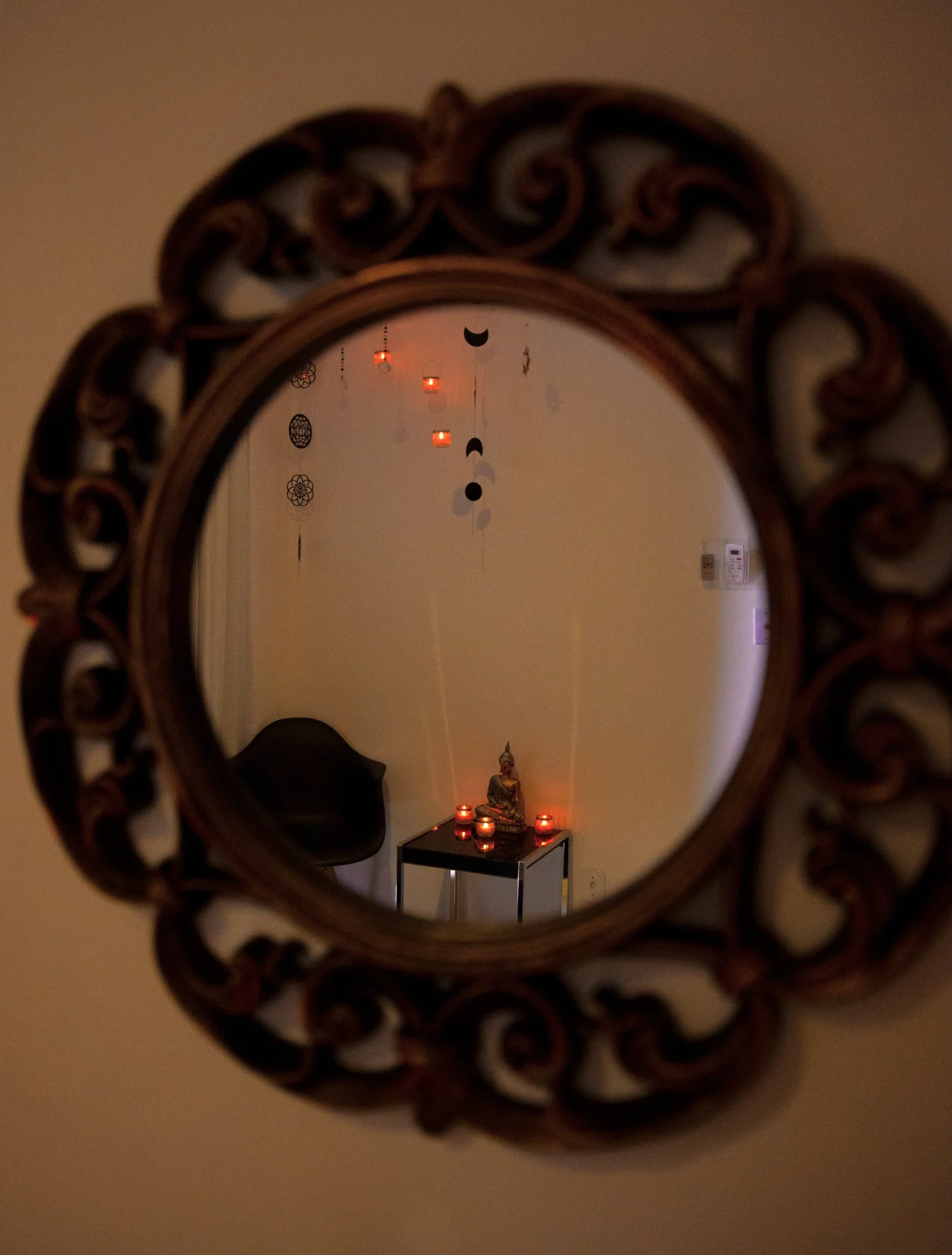 Sala de massagem privativa com iluminação quente - SPA NURU Barra da Tijuca